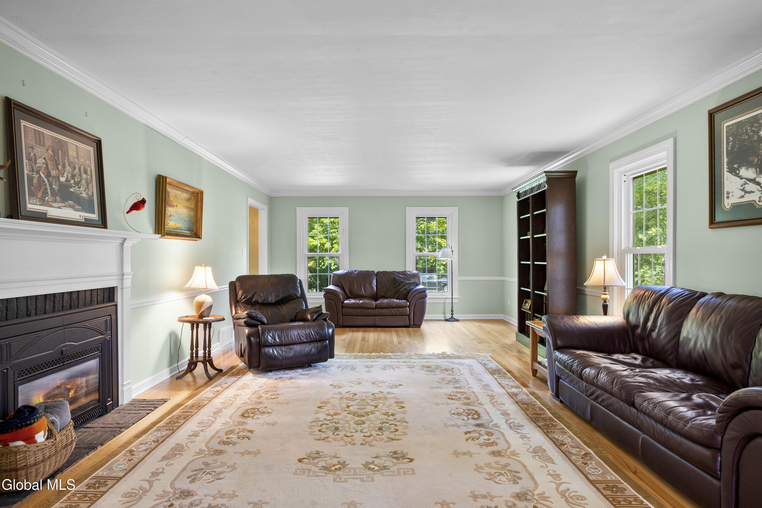 17 Schuyler Hills Road Loudonville NY 12211