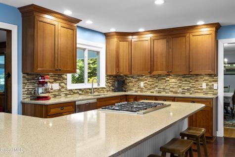 17 Schuyler Hills Road Loudonville NY 12211