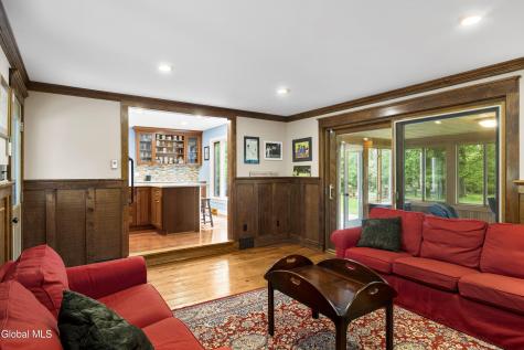 17 Schuyler Hills Road Loudonville NY 12211