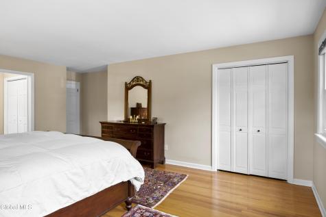 17 Schuyler Hills Road Loudonville NY 12211