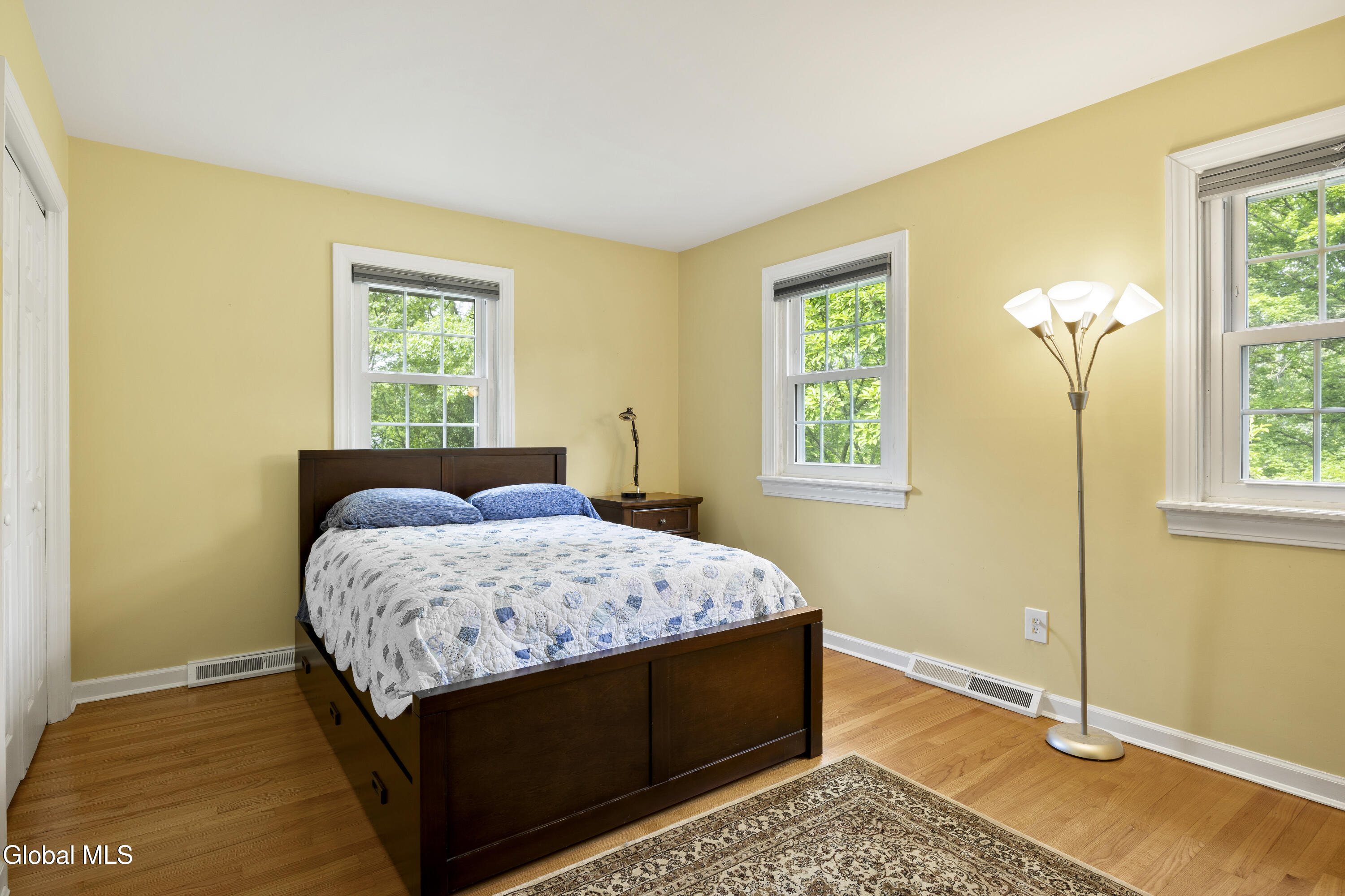 17 Schuyler Hills Road Loudonville NY 12211