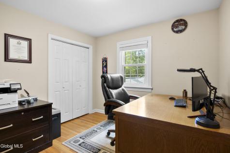 17 Schuyler Hills Road Loudonville NY 12211