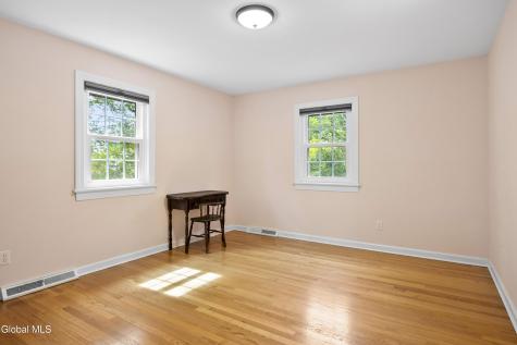 17 Schuyler Hills Road Loudonville NY 12211