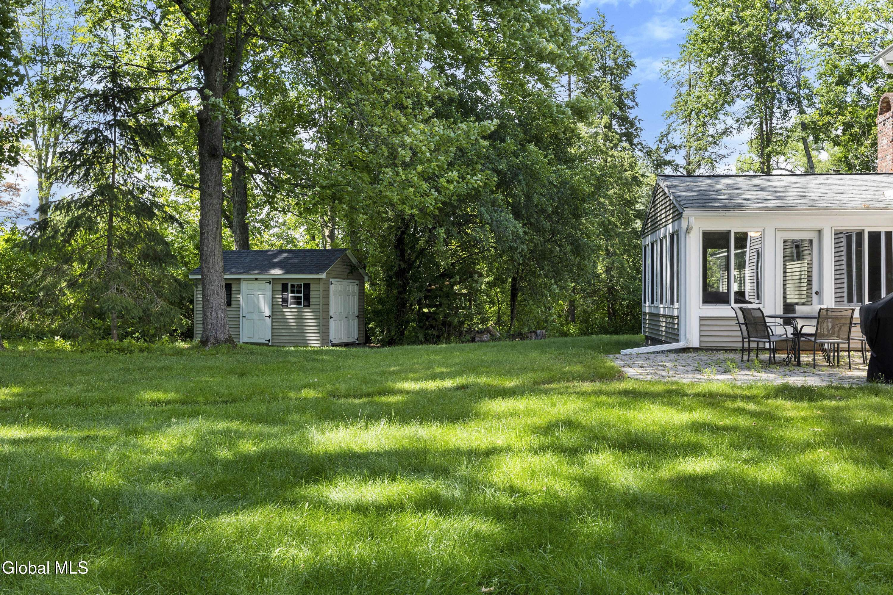 17 Schuyler Hills Road Loudonville NY 12211
