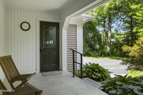 17 Schuyler Hills Road Loudonville NY 12211