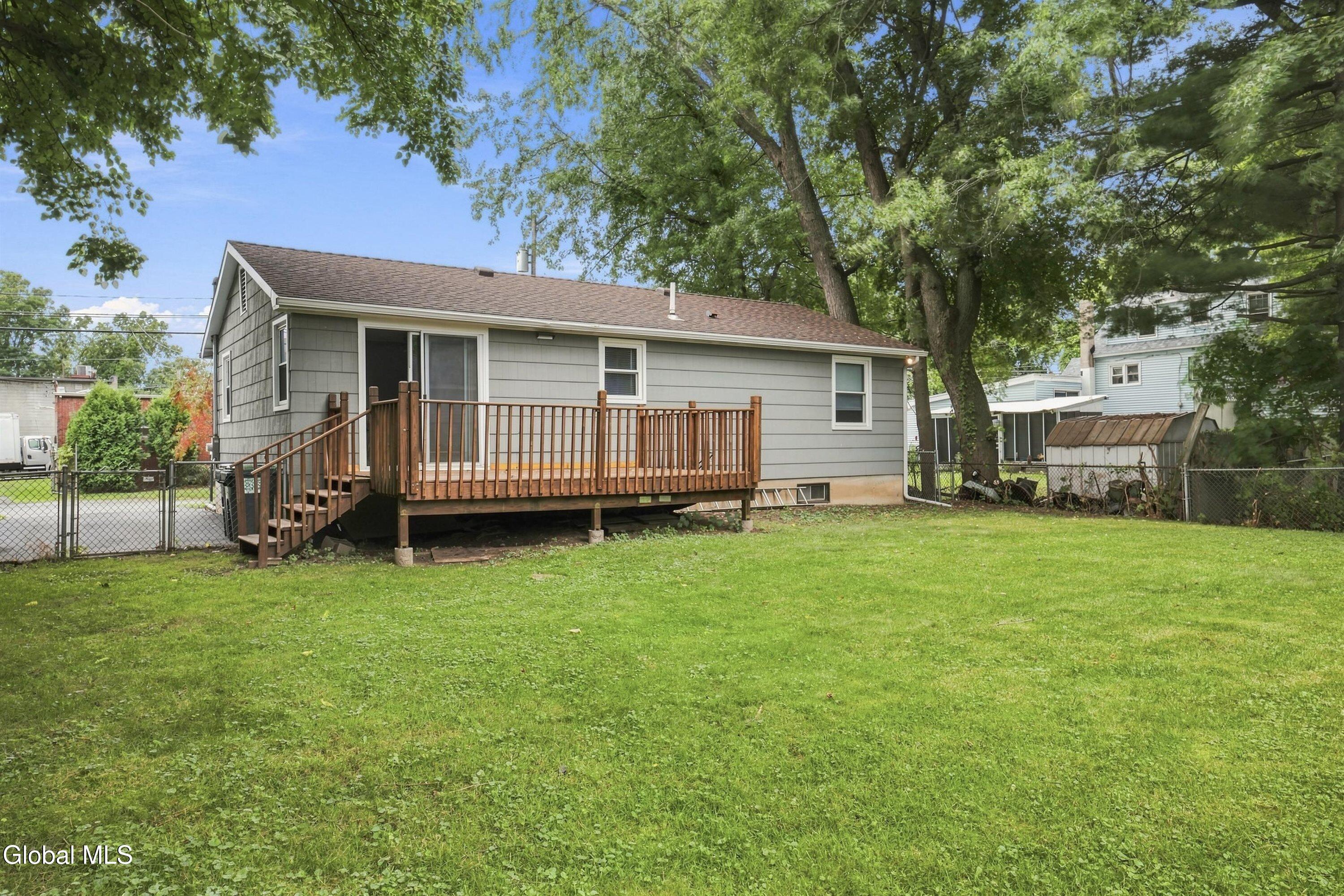 3 Newton Street Albany NY 12205