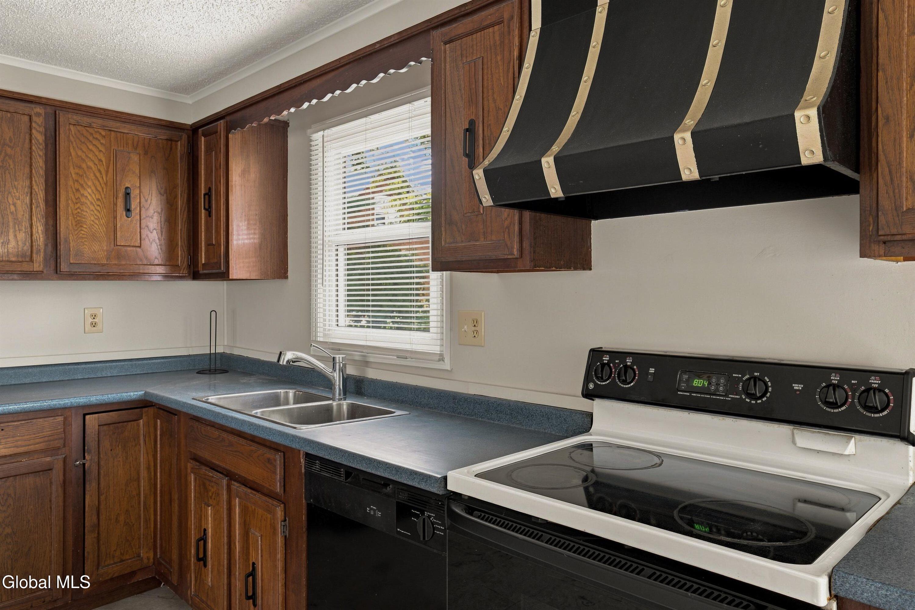 3 Newton Street Albany NY 12205
