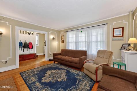 27 Ramsey Place Albany NY 12208
