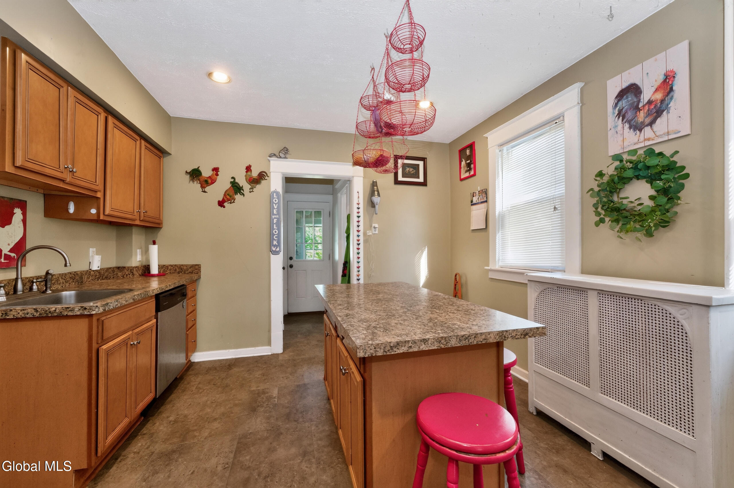 27 Ramsey Place Albany NY 12208