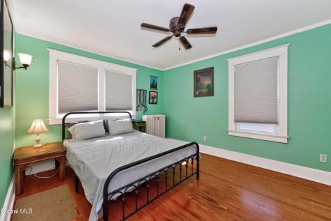 27 Ramsey Place Albany NY 12208