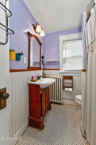 27 Ramsey Place Albany NY 12208