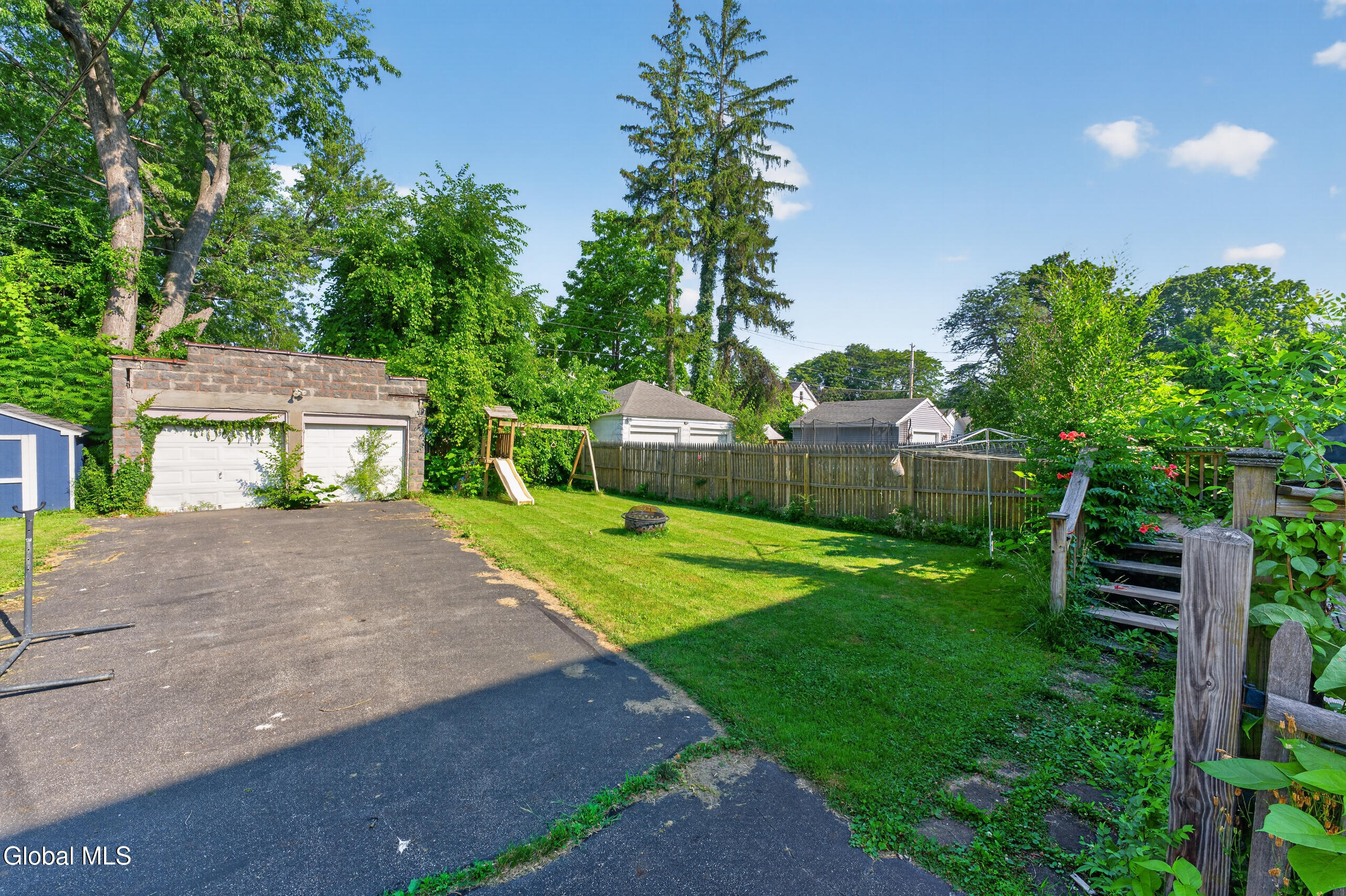 27 Ramsey Place Albany NY 12208