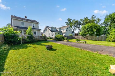 27 Ramsey Place Albany NY 12208