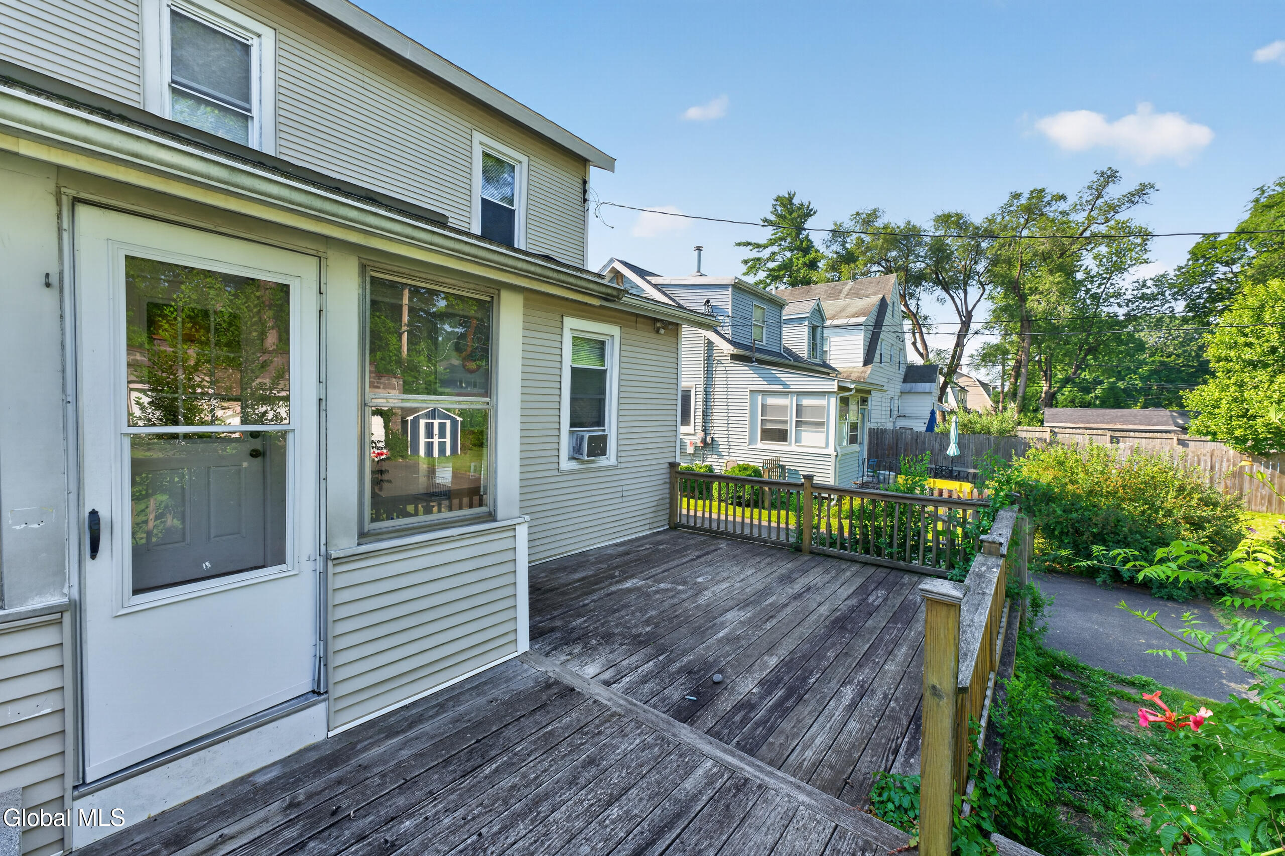 27 Ramsey Place Albany NY 12208