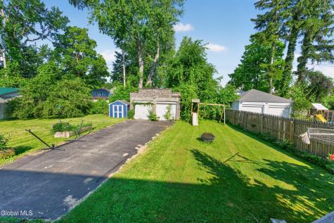 27 Ramsey Place Albany NY 12208