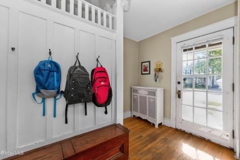 27 Ramsey Place Albany NY 12208