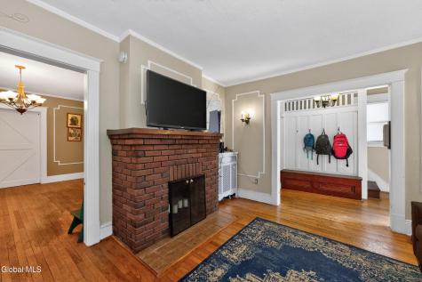 27 Ramsey Place Albany NY 12208