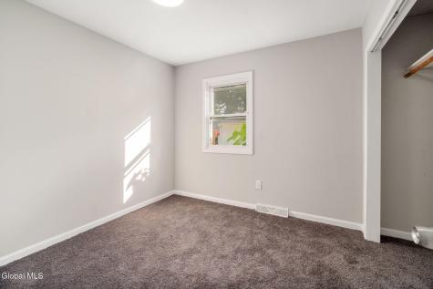 420 Chiswell Road Schenectady NY 12304
