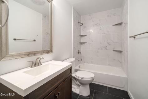 420 Chiswell Road Schenectady NY 12304