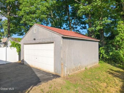 420 Chiswell Road Schenectady NY 12304