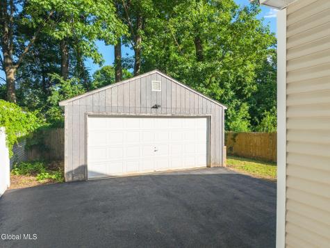 420 Chiswell Road Schenectady NY 12304