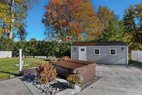 1620 Van Antwerp Road Niskayuna NY 12309
