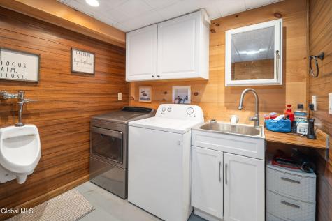 68 Cold Springs Road Troy NY 12180