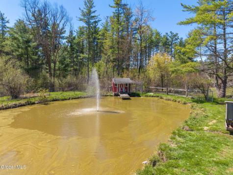 68 Cold Springs Road Troy NY 12180