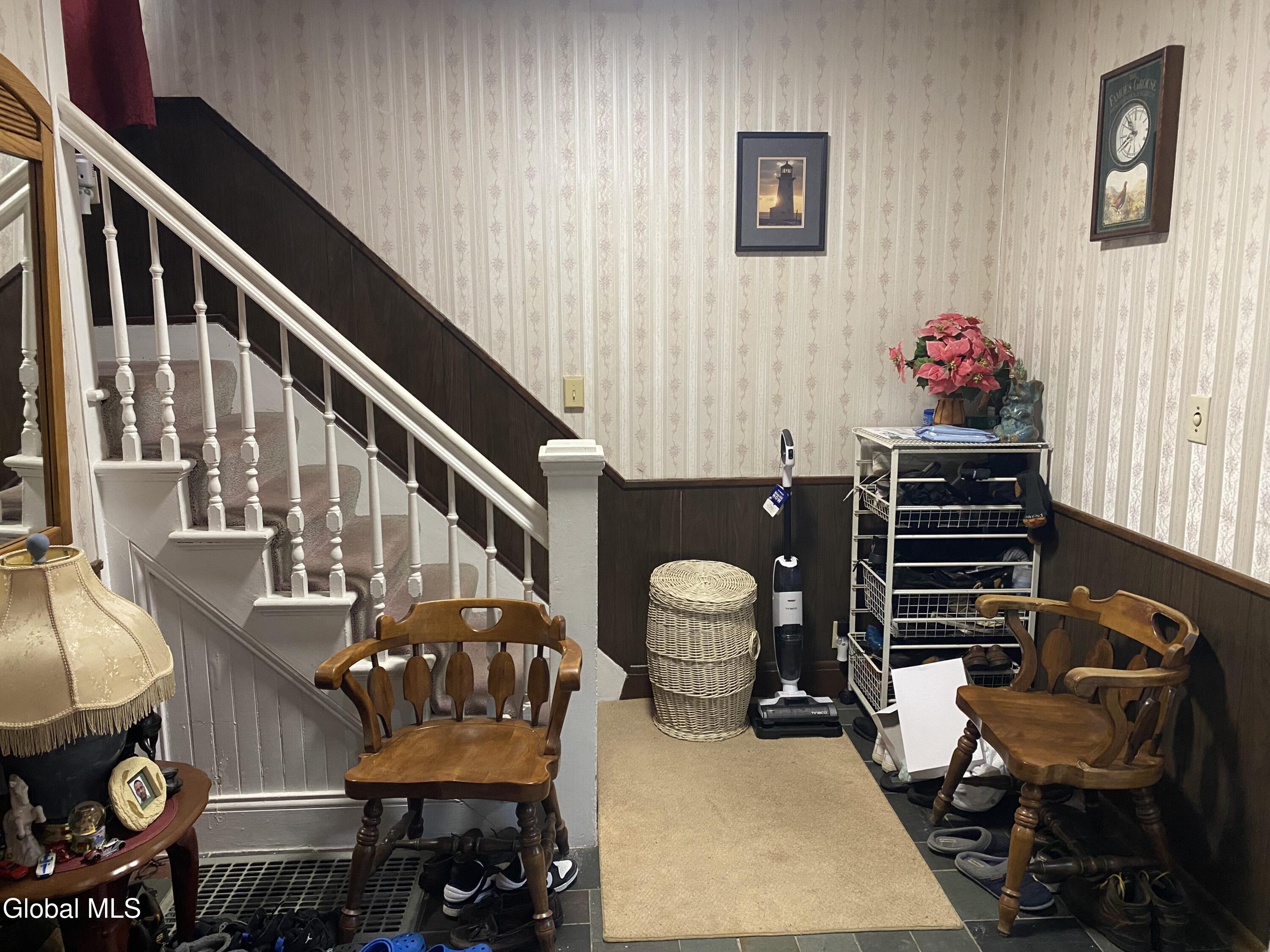 817 Holland Road Schenectady NY 12303