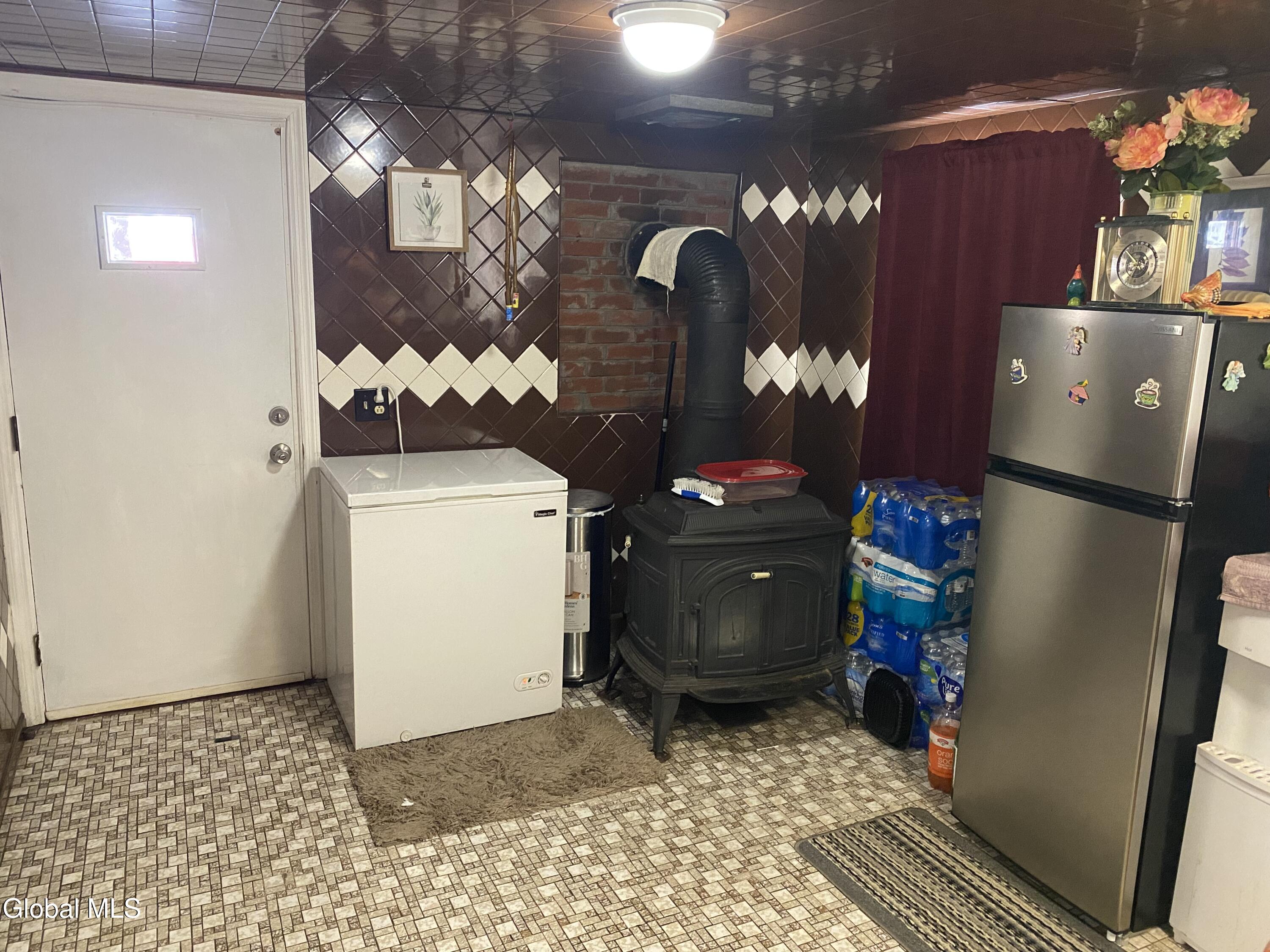 817 Holland Road Schenectady NY 12303