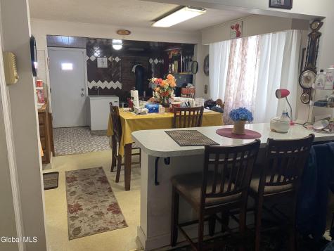 817 Holland Road Schenectady NY 12303