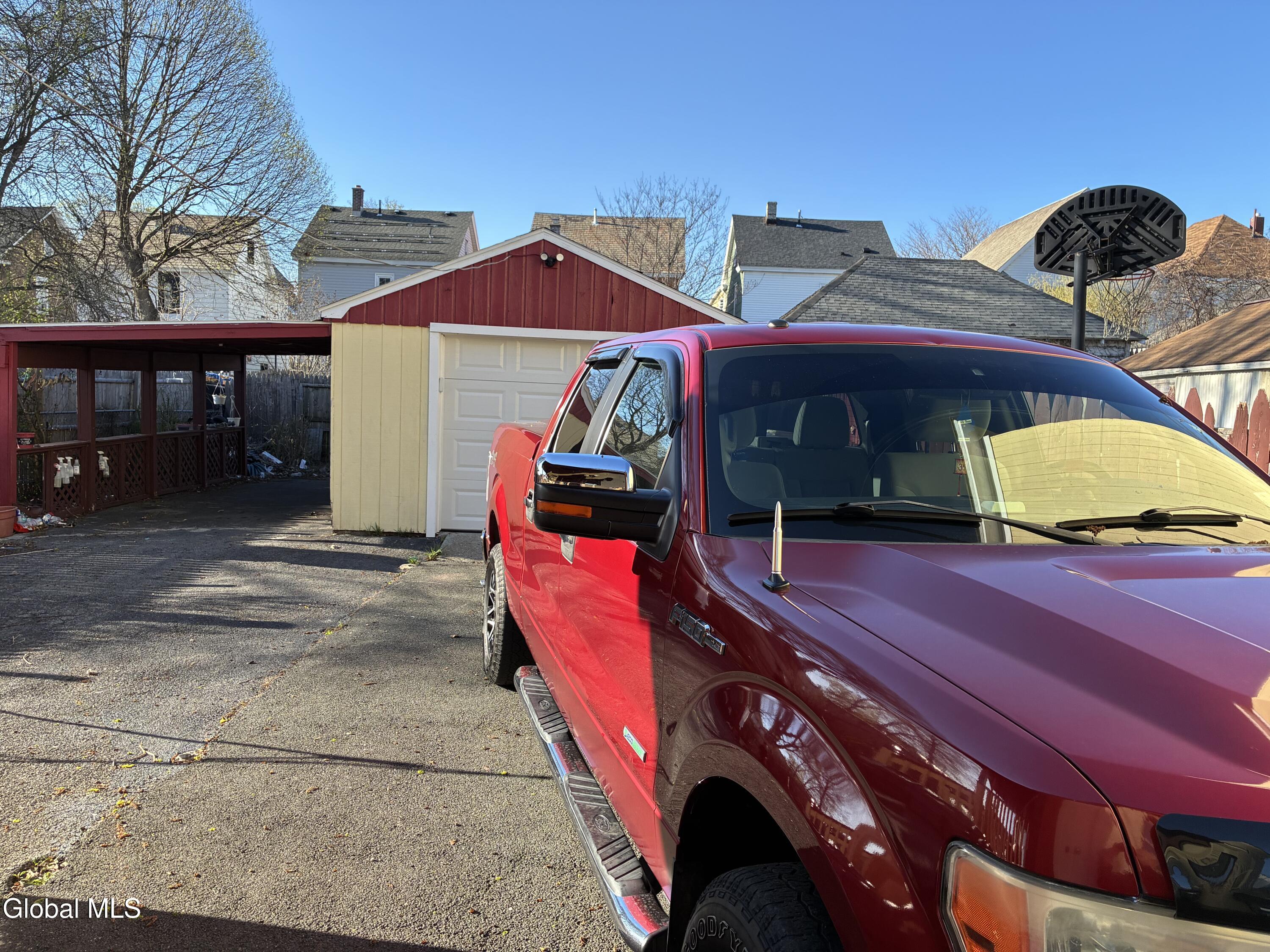 817 Holland Road Schenectady NY 12303