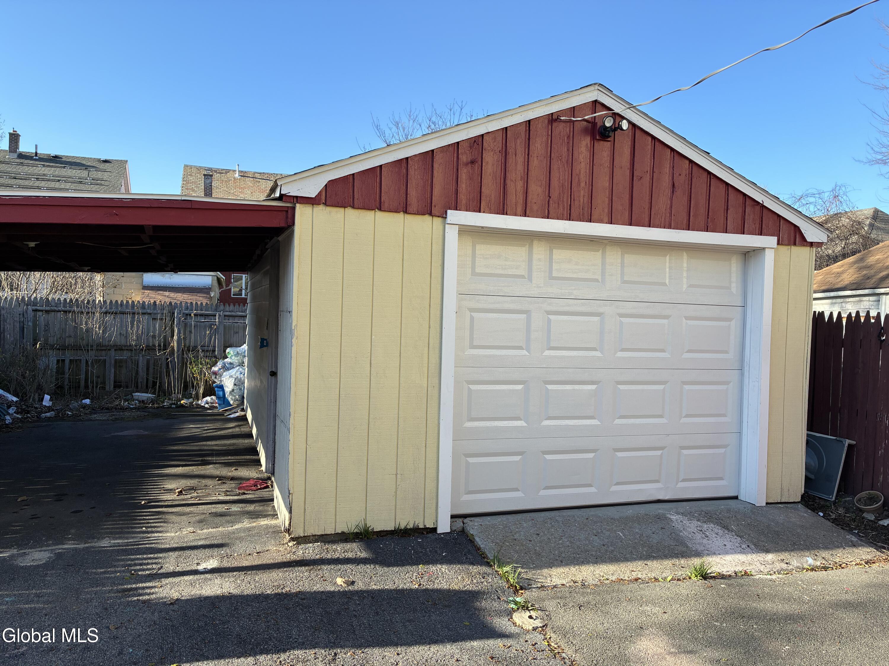 817 Holland Road Schenectady NY 12303