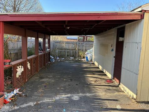 817 Holland Road Schenectady NY 12303