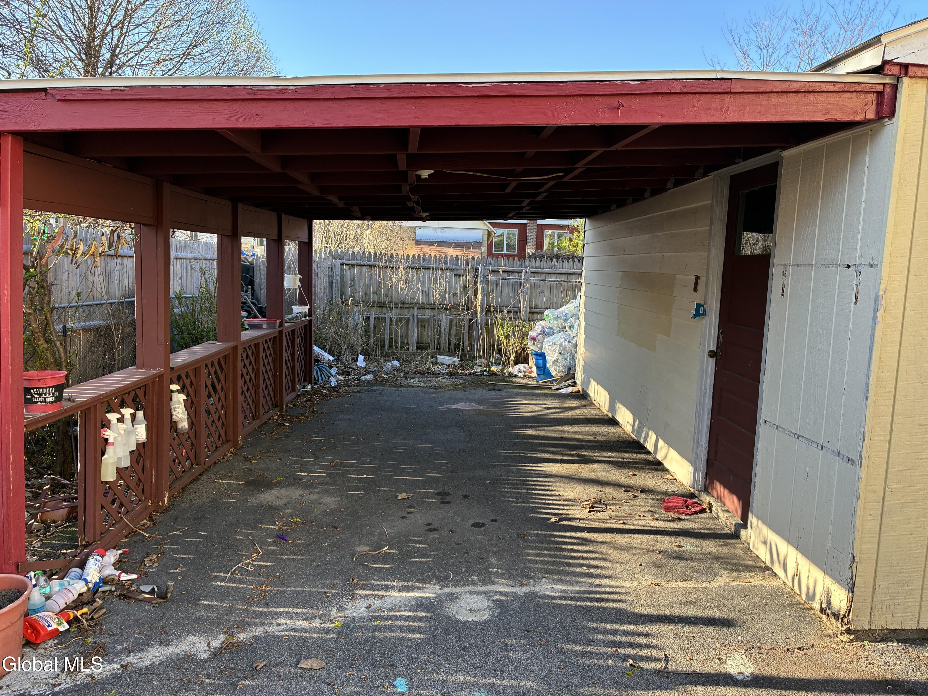 817 Holland Road Schenectady NY 12303