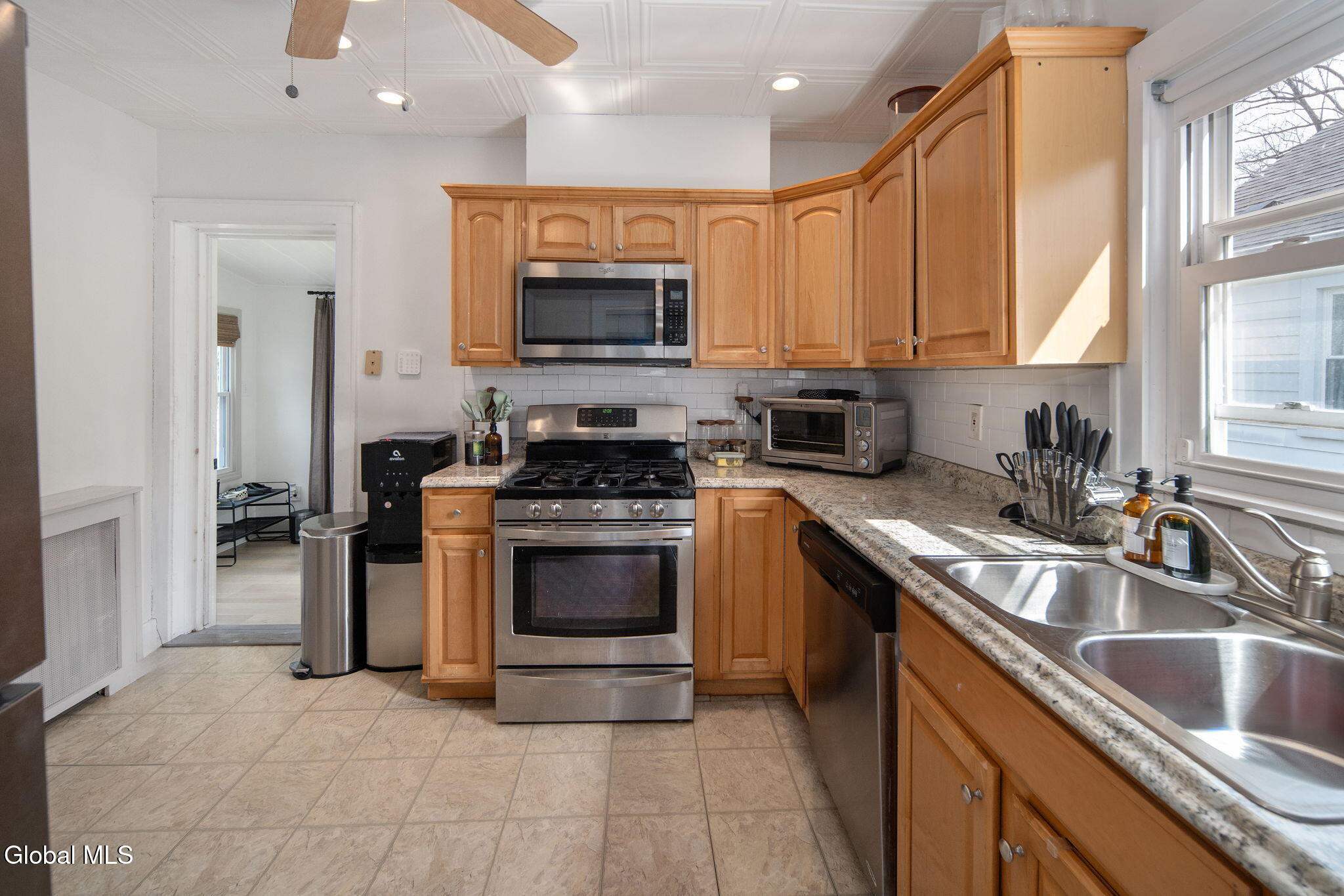 19 Fordham Court Albany NY 12209