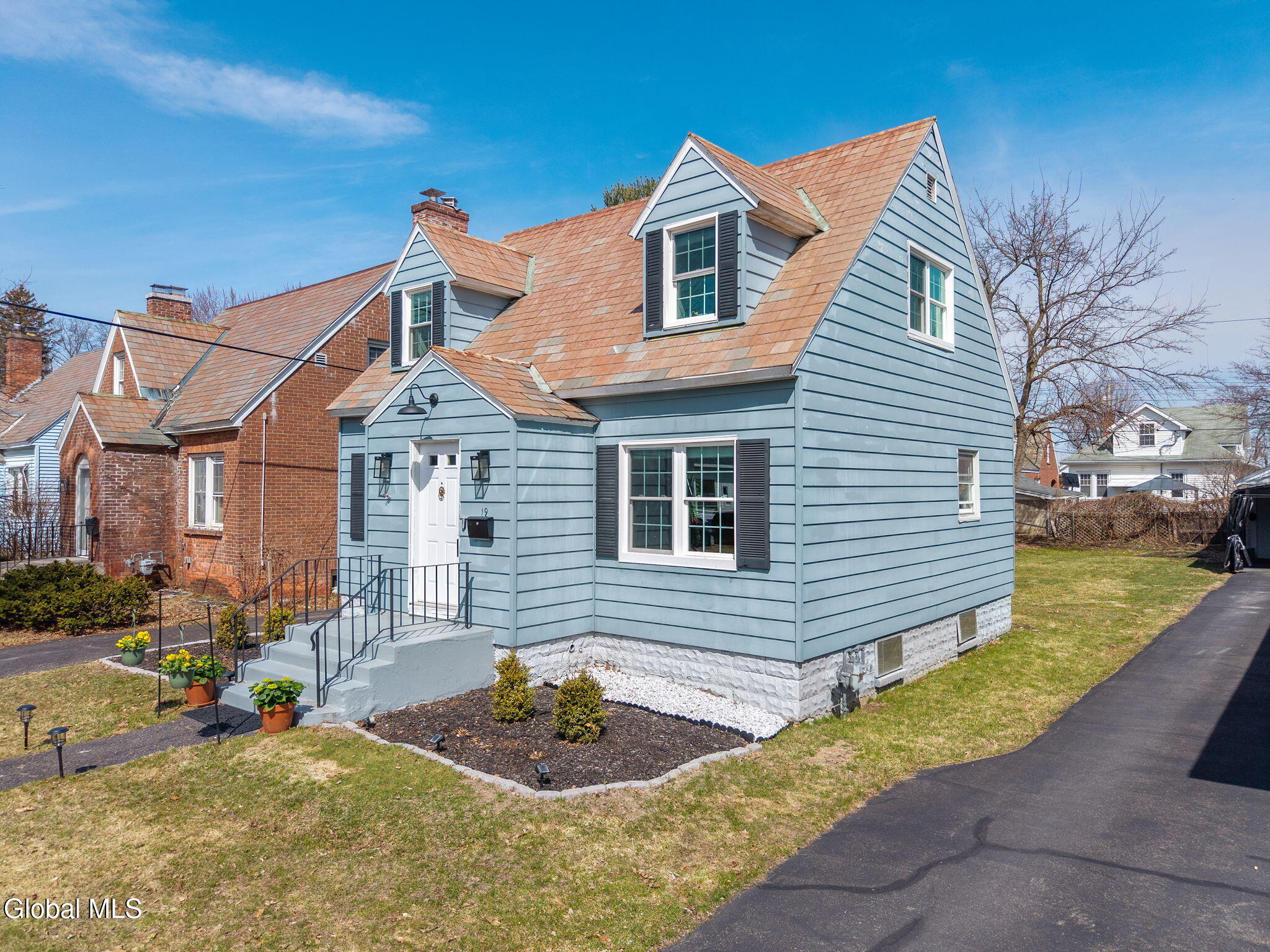 19 Fordham Court Albany NY 12209