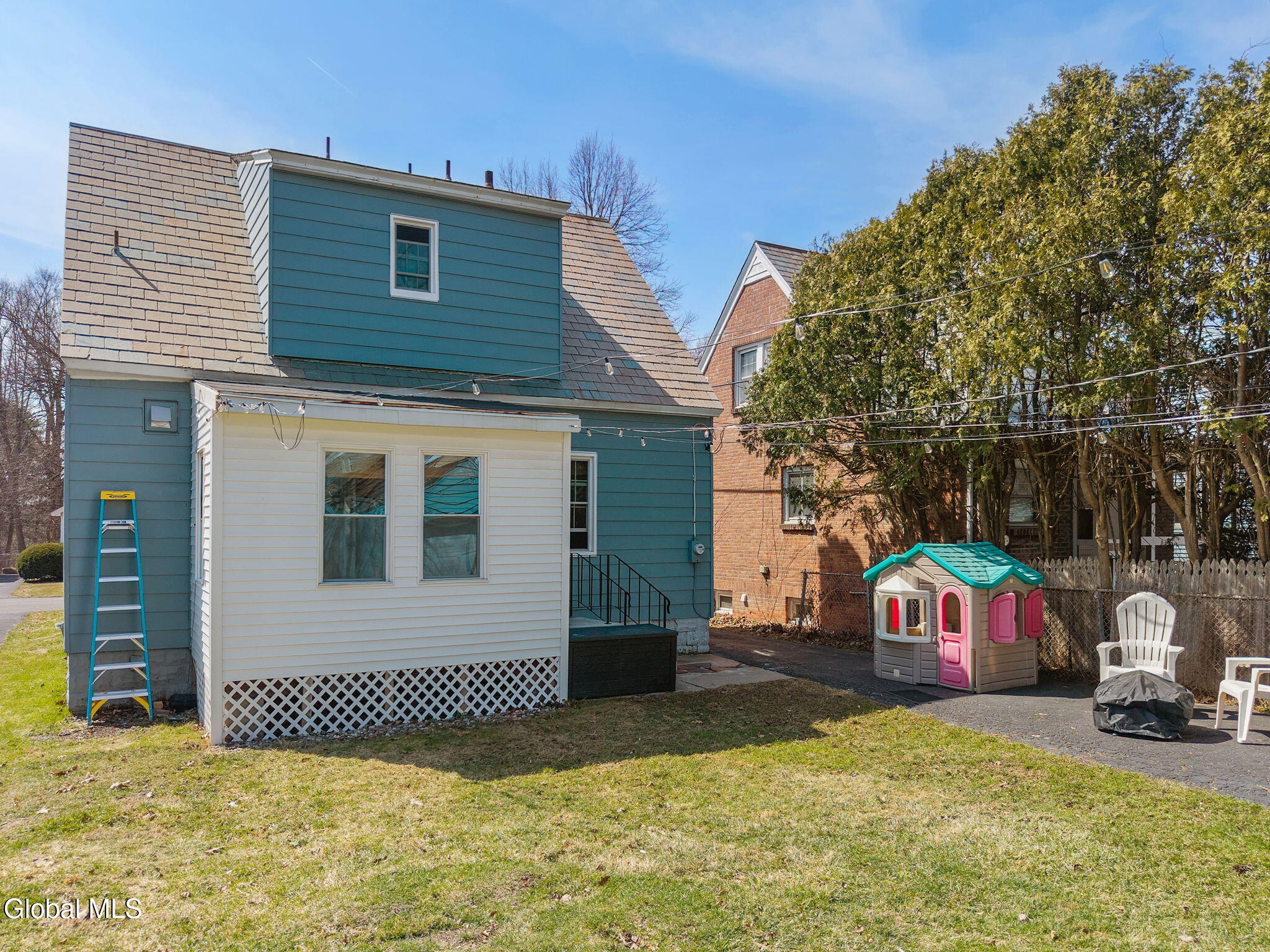 19 Fordham Court Albany NY 12209
