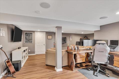 832 W Glenville Road Glenville NY 12302