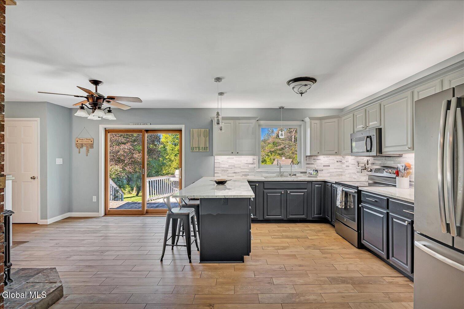 832 W Glenville Road Glenville NY 12302