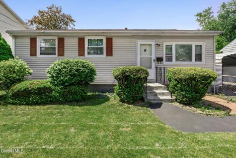 327 Manchester Road Schenectady NY 12304