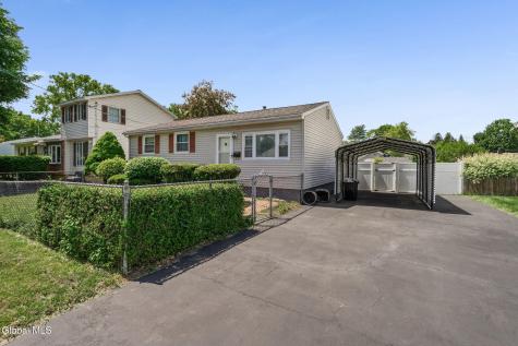 327 Manchester Road Schenectady NY 12304