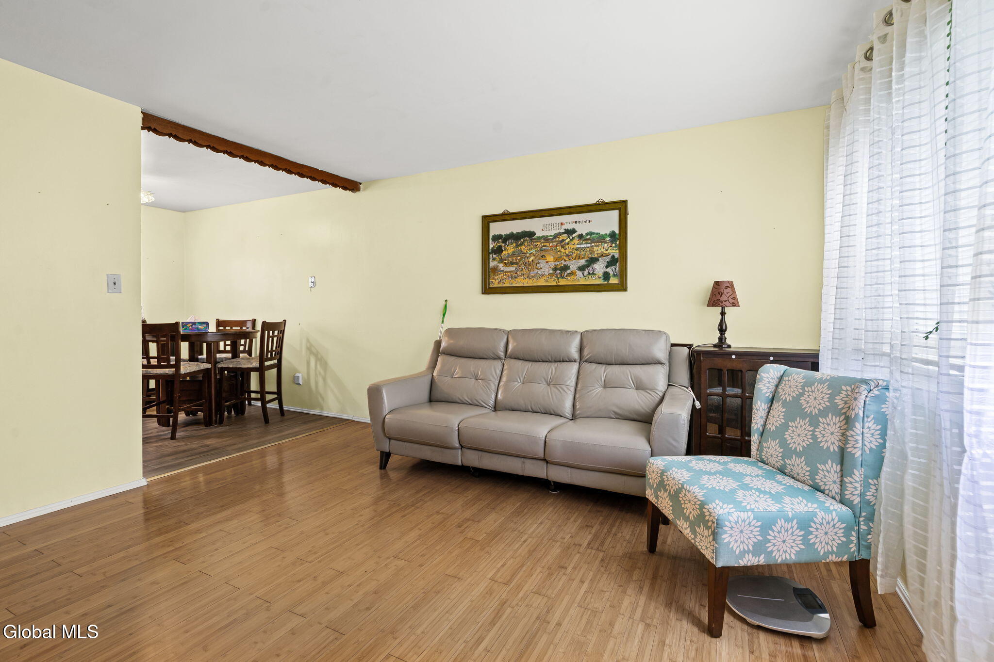 327 Manchester Road Schenectady NY 12304