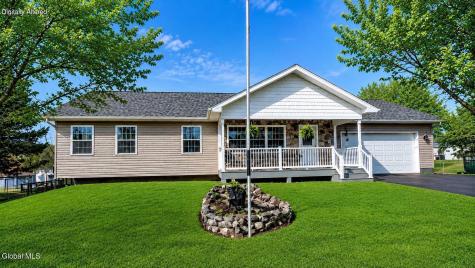 57 Kellogg Road Stillwater NY 12170