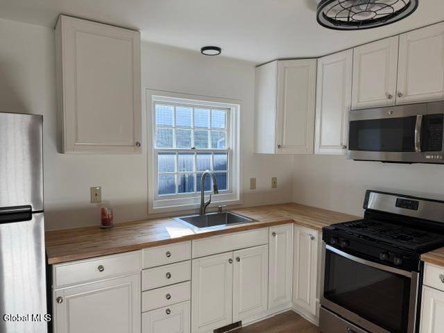 2942 U.s. 9 North Hudson NY 12855