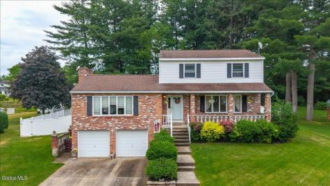 39 Baker Drive Gansevoort NY 12831