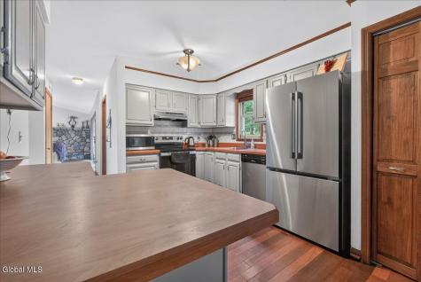 39 Baker Drive Gansevoort NY 12831