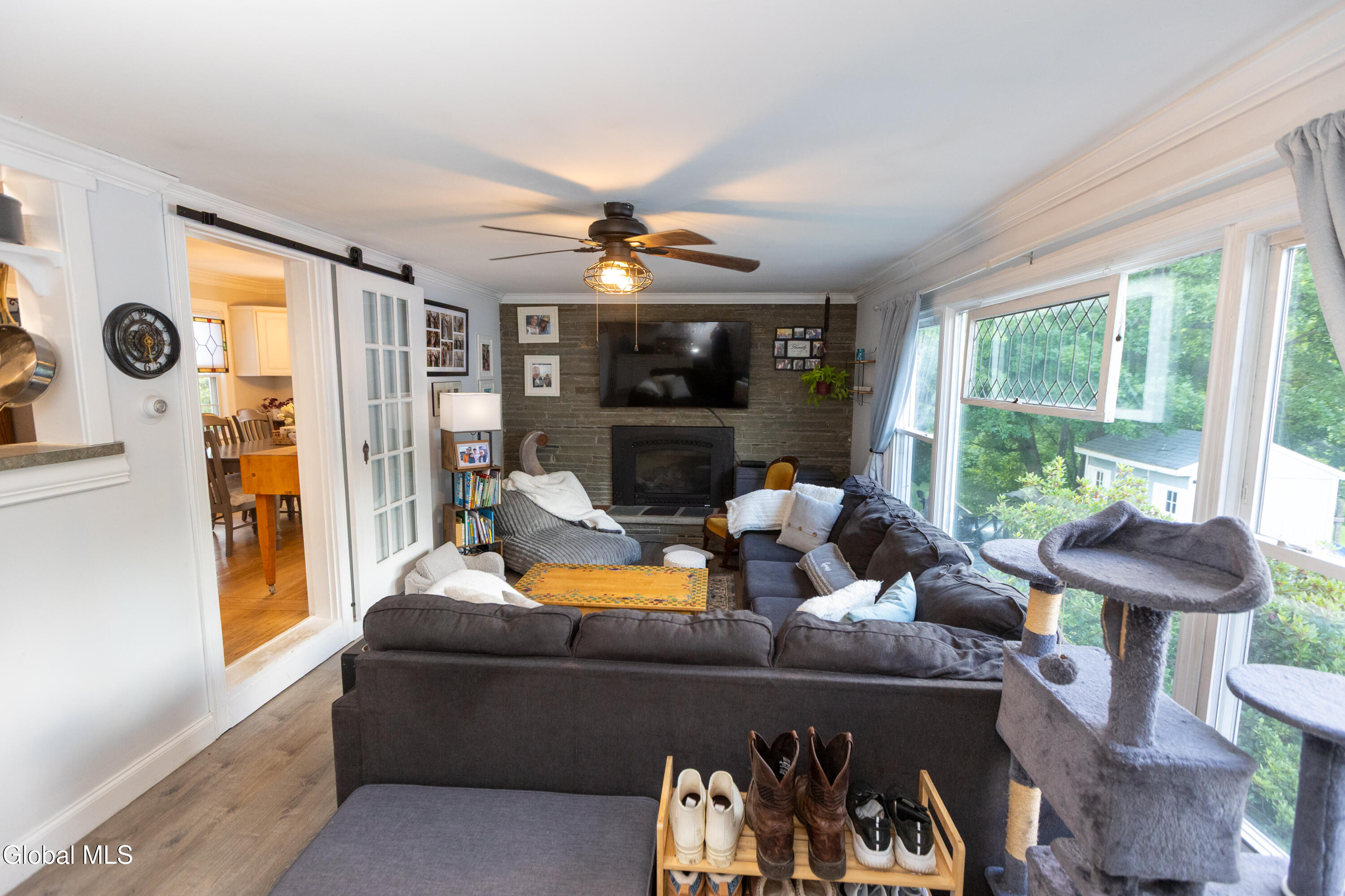 65 Wilkes Avenue Amsterdam NY 12010