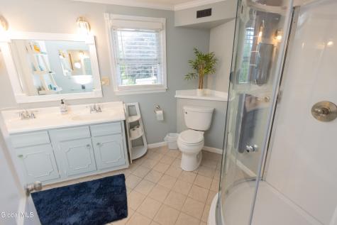 65 Wilkes Avenue Amsterdam NY 12010