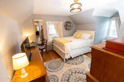 65 Wilkes Avenue Amsterdam NY 12010
